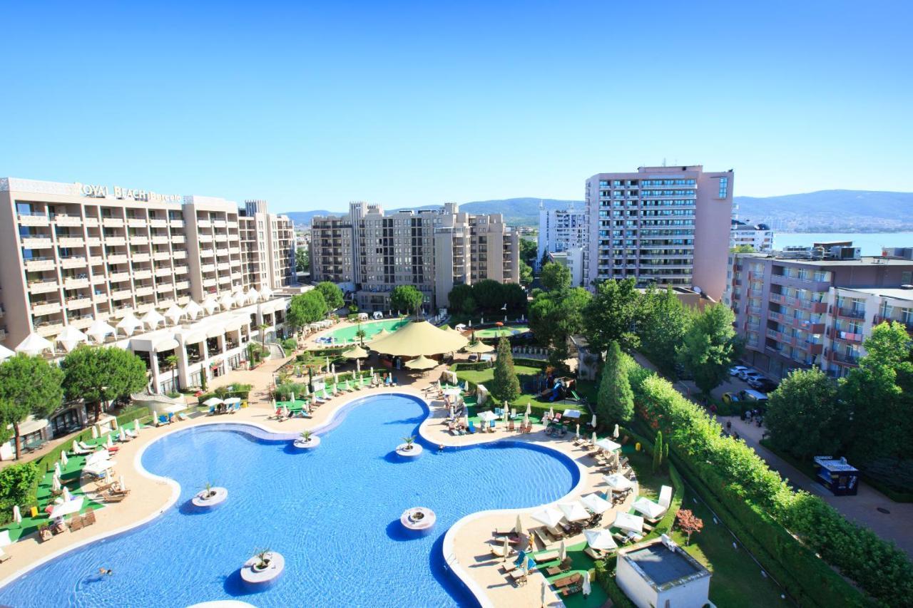 Royal Beach Apartment Sea View 2 Pantai Sunny Bagian luar foto