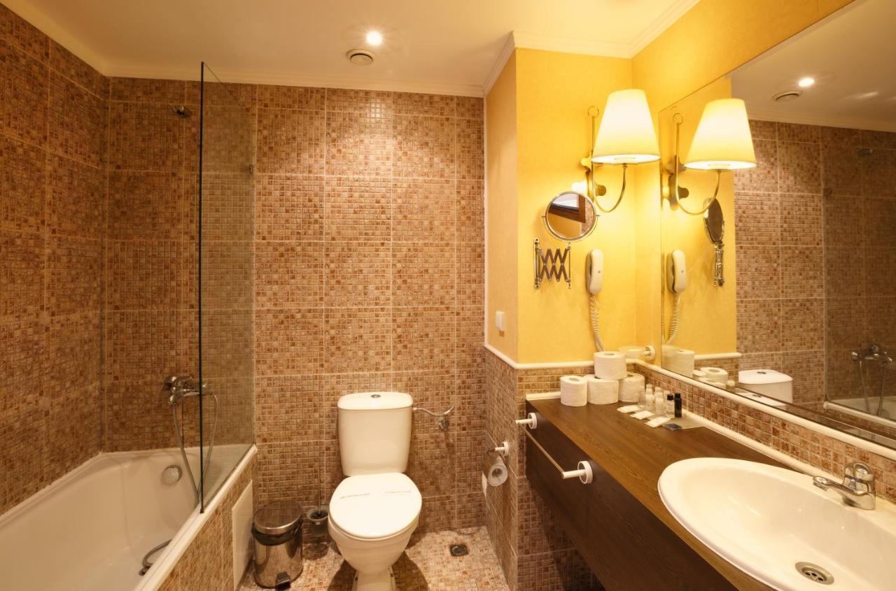 Royal Beach Apartment Sea View 2 Pantai Sunny Bagian luar foto